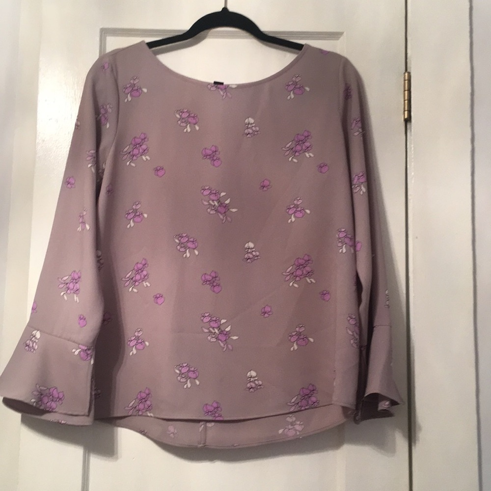 Ann Taylor Floral Blouse with flare sleeve - Picture 2 of 3